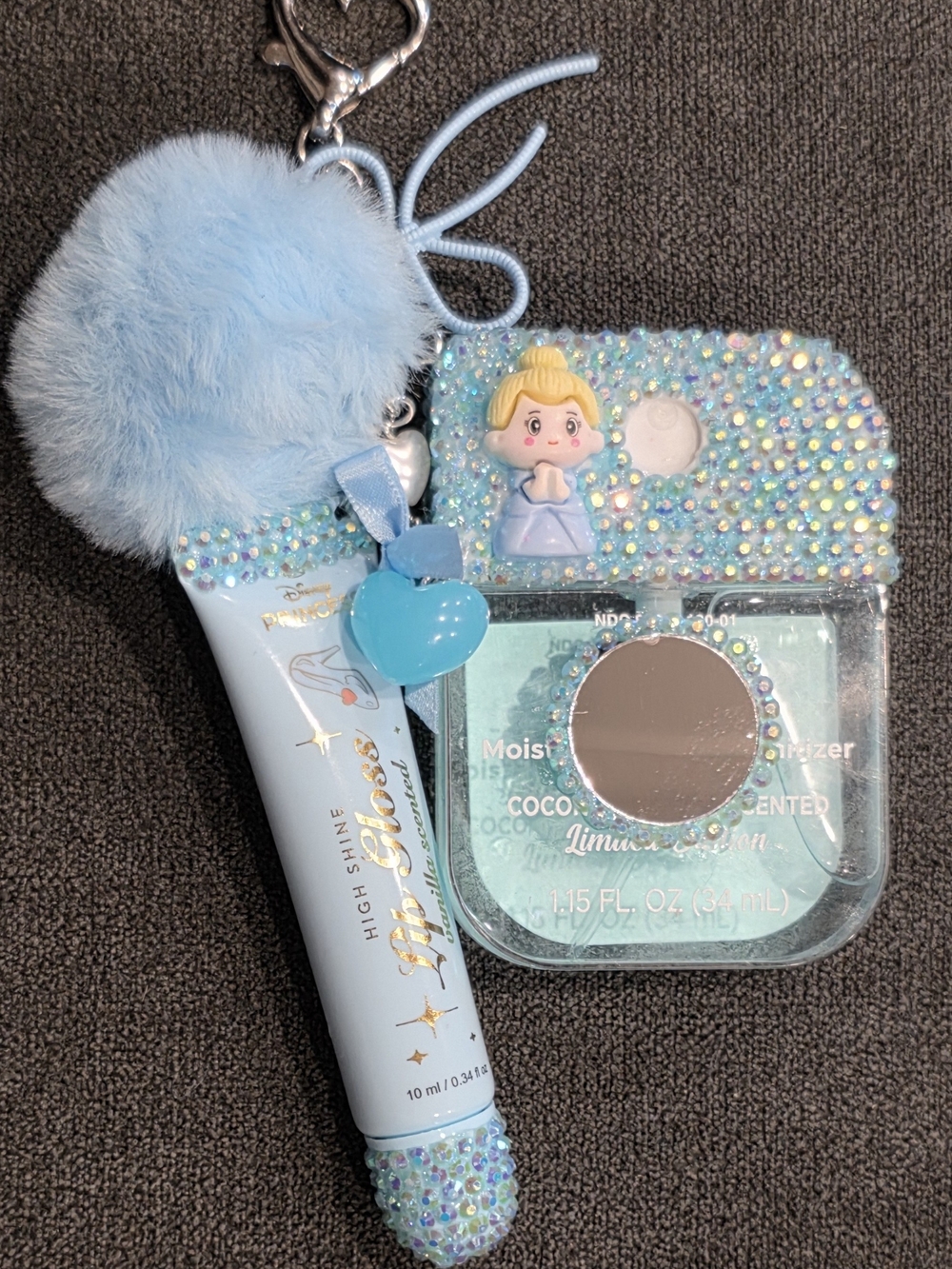 Handmade Cinderella Keychain Set - Picture 5 of 7